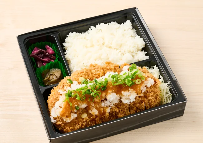名物 厚切りロースカツ（250g）